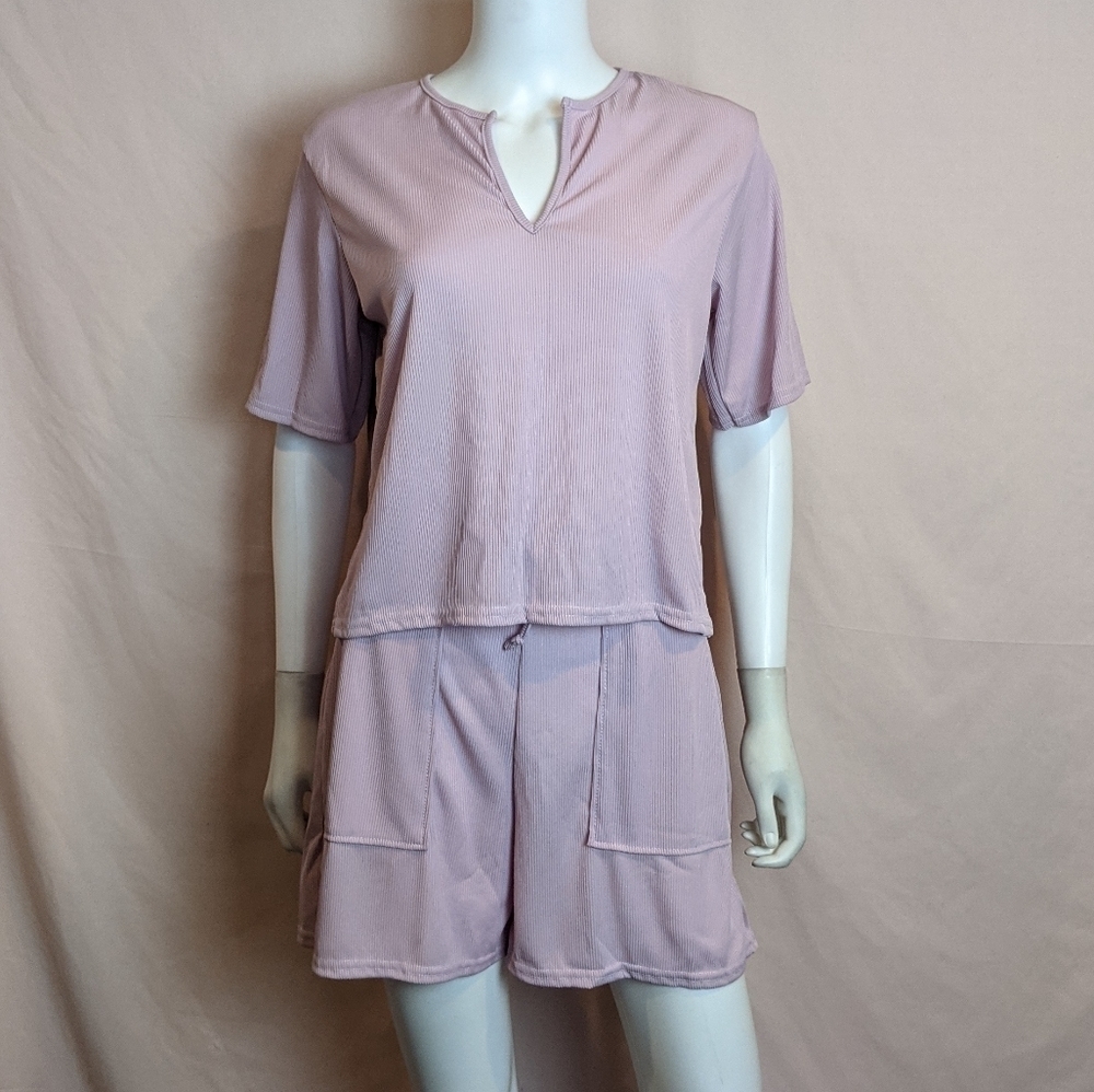 Boohoo Ribbed Tee and Matching Lounge Shorts Co Ord Set in Lilac Purple Size 8